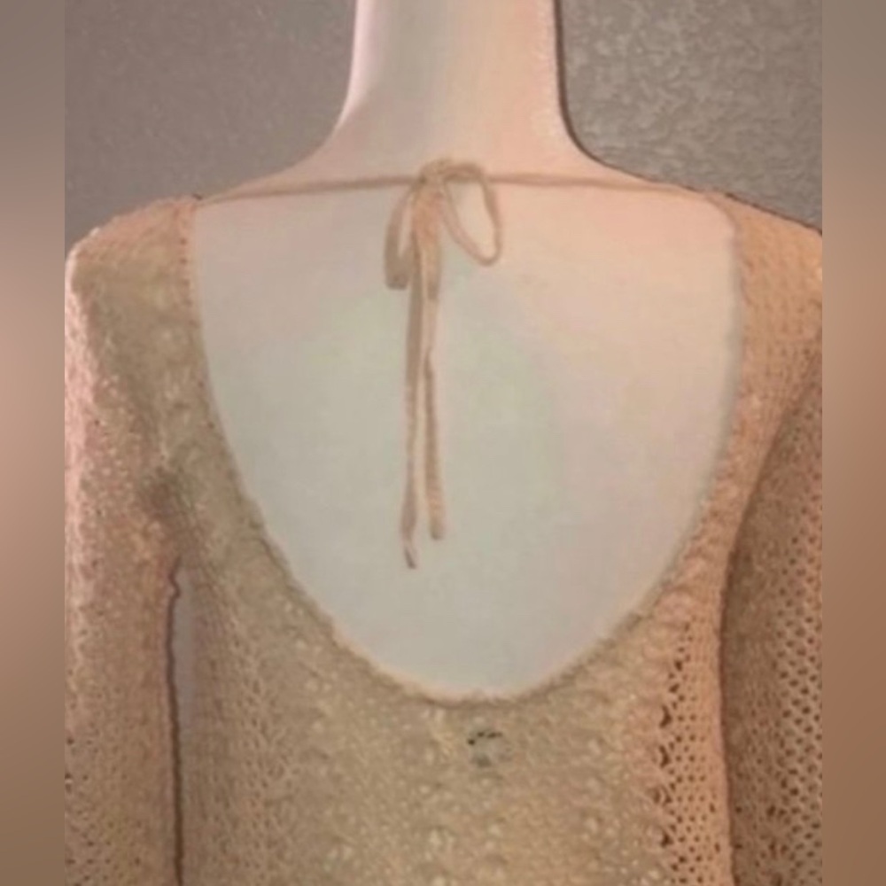 Super cute Hippie scooped back knit sweater - Small